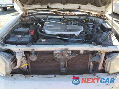 Zdjęcie 11 z 13 samochodu: 2003 NISSAN PATHFINDER LE VIN:JN8DR09X33W708515 - miniatura