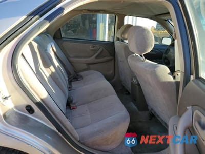 Zdjęcie 10 z 11 samochodu: 2000 TOYOTA CAMRY CE VIN:JT2BG22K6Y0490155 - miniatura