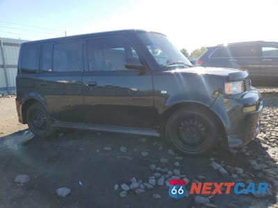 Czwarte zdjęcie samochodu z boku: 2006 TOYOTA SCION XB VIN:JTLKT324064115947 - miniatura