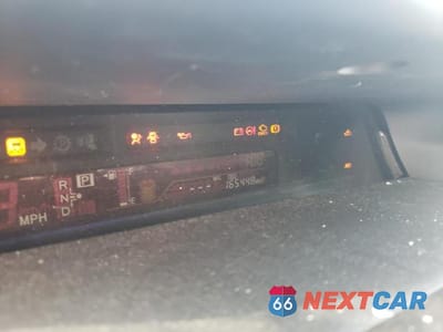 Zdjęcie 9 z 14 samochodu: 2012 TOYOTA PRIUS V VIN:JTDZN3EU3C3152752 - miniatura
