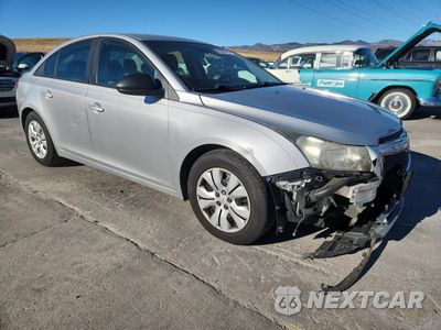 Czwarte zdjęcie samochodu z boku: 2013 CHEVROLET CRUZE LS VIN:1G1PA5SH1D7239820 - miniatura