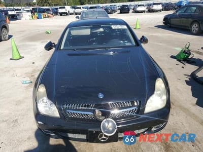 Piąte zdjęcie samochodu w środku: 2009 MERCEDES-BENZ CLS 550 VIN:WDDDJ72X39A141322 - miniatura