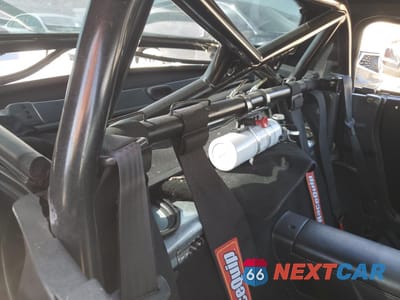 Zdjęcie 10 z 14 samochodu: 1999 MAZDA MX-5 MIATA VIN:JM1NB3531X0118735 - miniatura