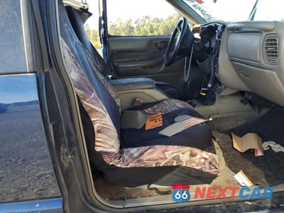 Zdjęcie 10 z 12 samochodu: 2000 CHEVROLET S TRUCK S10 VIN:1GCCT19W3Y8257507 - miniatura