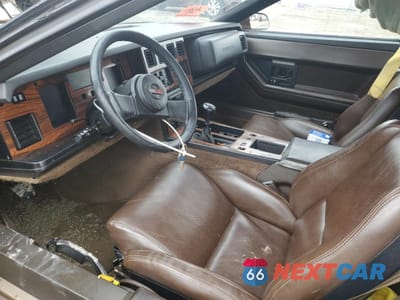 Zdjęcie 7 z 11 samochodu: 1985 CHEVROLET CORVETTE VIN:1G1YY0783F5134495 - miniatura