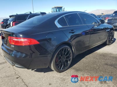 Trzecie zdjęcie samochodu z tyłu: 2017 JAGUAR XE PREMIUM VIN:SAJAJ4BV8HCP14987 - miniatura