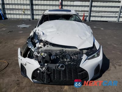 Piąte zdjęcie samochodu w środku: 2025 LEXUS IS 350 F SPORT DESIGN VIN:JTHBZ1B28S5083331 - miniatura