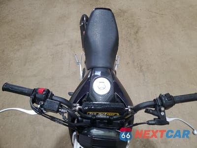 Piąte zdjęcie samochodu w środku: 2014 HONDA GROM 125 VIN:MLHJC6118E5004956 - miniatura