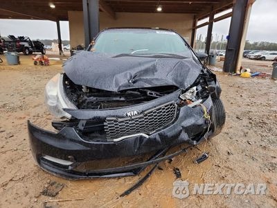 Piąte zdjęcie samochodu w środku: 2016 KIA FORTE LX VIN:KNAFK4A60G5532633 - miniatura