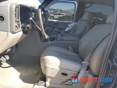 Zdjęcie 7 z 15 samochodu: 2003 GMC YUKON XL C1500 VIN:1GKEC16T43J113540 - miniatura