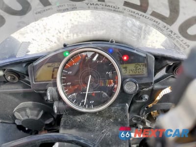 Zdjęcie 7 z 10 samochodu: 2007 YAMAHA YZFR6 L VIN:JYARJ12E17A015108 - miniatura