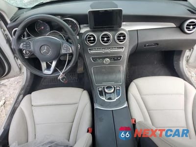 Zdjęcie 8 z 11 samochodu: 2017 MERCEDES-BENZ C 300 VIN:55SWF4JB2HU196907 - miniatura