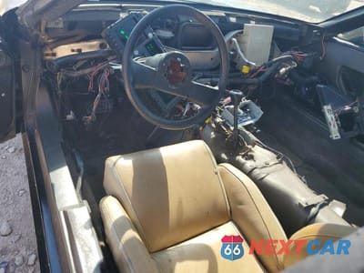 Zdjęcie 8 z 12 samochodu: 1985 CHEVROLET CORVETTE VIN:1G1YY0781F5133491 - miniatura