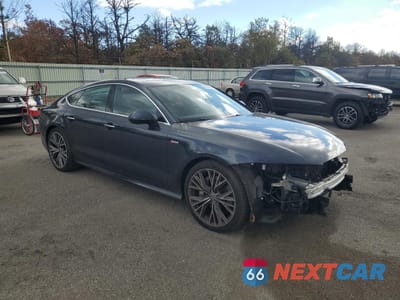 Czwarte zdjęcie samochodu z boku: 2018 AUDI A7 PREMIUM PLUS VIN:WAUW3AFC7JN082173 - miniatura