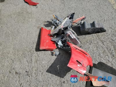 Zdjęcie 12 z 15 samochodu: 2005 CHEVROLET CORVETTE VIN:1G1YY24U155119036 - miniatura
