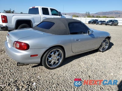 Trzecie zdjęcie samochodu z tyłu: 2001 MAZDA MX-5 MIATA BASE VIN:JM1NB353410215614 - miniatura