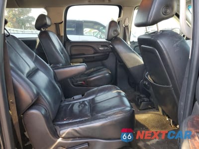 Zdjęcie 11 z 13 samochodu: 2008 GMC YUKON XL DENALI VIN:1GKFK66898J143253 - miniatura