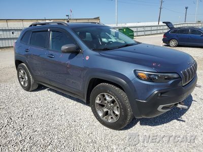 Czwarte zdjęcie samochodu z boku: 2019 JEEP CHEROKEE TRAILHAWK VIN:1C4PJMBX8KD356494 - miniatura