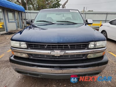 Piąte zdjęcie samochodu w środku: 1999 CHEVROLET SILVERADO C1500 VIN:1GCEC19T1XZ151905 - miniatura