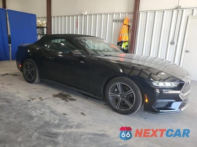 Czwarte zdjęcie samochodu z boku: 2025 FORD MUSTANG VIN:1FAGP8UH7S5108149 - miniatura