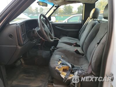 Zdjęcie 7 z 14 samochodu: 2004 CHEVROLET SILVERADO C2500 HEAVY DUTY VIN:1GCHC24U94E273045 - miniatura