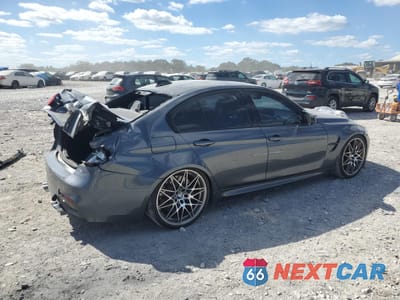 Trzecie zdjęcie samochodu z tyłu: 2016 BMW M3 VIN:WBS8M9C50G5D30295 - miniatura