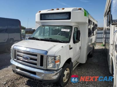 Drugie zdjęcie samochodu z przodu: 2017 FORD ECONOLINE E450 SUPER DUTY CUTAWAY VAN VIN:1FDFE4FS8HDC24936 - miniatura