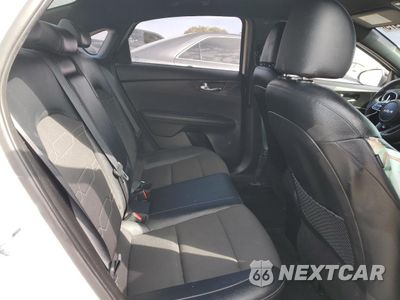 Zdjęcie 10 z 13 samochodu: 2024 KIA FORTE GT LINE VIN:3KPF54AD2RE840192 - miniatura