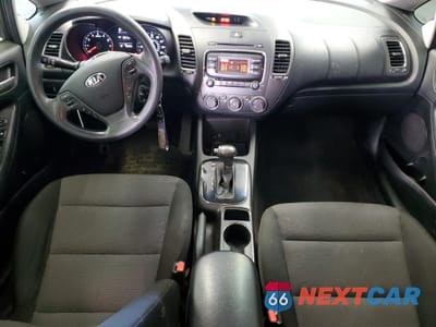 Zdjęcie 8 z 12 samochodu: 2017 KIA FORTE LX VIN:3KPFK4A77HE122283 - miniatura