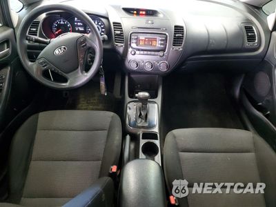 Zdjęcie 8 z 12 samochodu: 2017 KIA FORTE LX VIN:3KPFK4A77HE122283 - miniatura