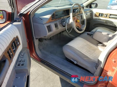 Zdjęcie 8 z 12 samochodu: 1992 CHEVROLET CAPRICE VIN:1G1BL8374NW104396 - miniatura