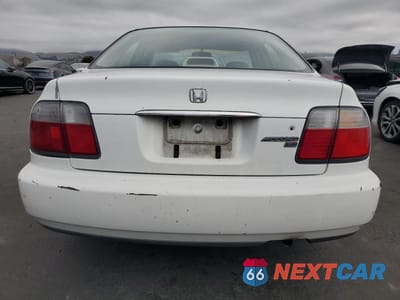 Zdjęcie 6 z 12 samochodu: 1997 HONDA ACCORD LX VIN:1HGCD5636VA093013 - miniatura