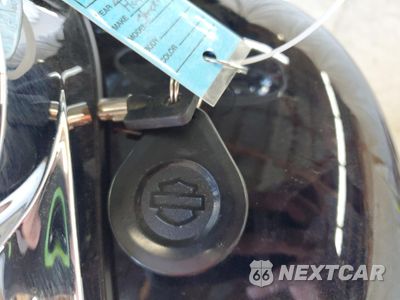 Zdjęcie 8 z 10 samochodu: 2020 HARLEY-DAVIDSON FLHX VIN:1HD1KBC16LB661280 - miniatura