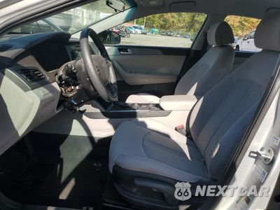 Zdjęcie 7 z 12 samochodu: 2017 HYUNDAI SONATA SE VIN:5NPE24AF0HH473129 - miniatura