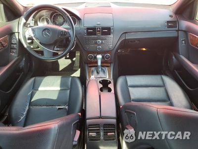 Zdjęcie 8 z 12 samochodu: 2009 MERCEDES-BENZ C 300 4MATIC VIN:WDDGF81X29F216794 - miniatura