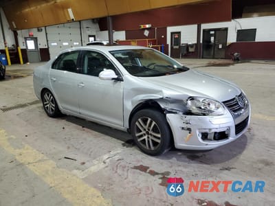 Czwarte zdjęcie samochodu z boku: 2006 VOLKSWAGEN JETTA 2.5 OPTION PACKAGE 1 VIN:3VWSG81K46M801505 - miniatura