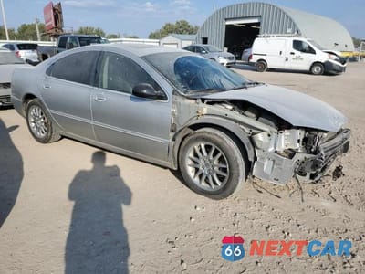 Czwarte zdjęcie samochodu z boku: 2002 CHRYSLER 300M VIN:2C3AE66G72H255163 - miniatura