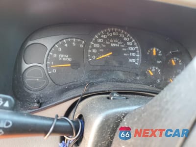 Zdjęcie 9 z 13 samochodu: 2004 CHEVROLET SUBURBAN K1500 VIN:3GNFK16Z84G313872 - miniatura