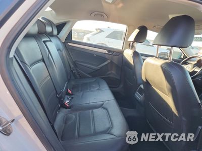 Zdjęcie 10 z 13 samochodu: 2015 VOLKSWAGEN PASSAT S VIN:1VWAT7A34FC014842 - miniatura