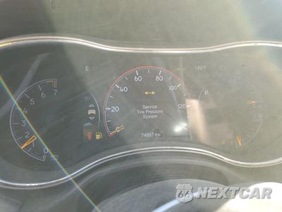 Zdjęcie 9 z 13 samochodu: 2015 JEEP GRAND CHEROKEE OVERLAND VIN:1C4RJFCG3FC903394 - miniatura