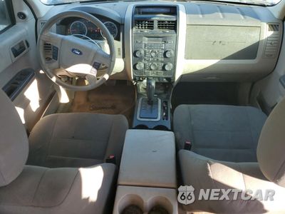 Zdjęcie 8 z 15 samochodu: 2012 FORD ESCAPE XLS VIN:1FMCU0C71CKC43475 - miniatura