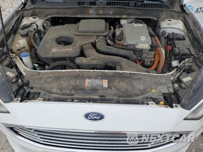 Zdjęcie 11 z 12 samochodu: 2018 FORD FUSION SE HYBRID VIN:3FA6P0LU8JR118731 - miniatura