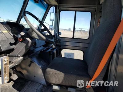 Zdjęcie 7 z 13 samochodu: 2020 FREIGHTLINER MT45G DELIVERY TRUCK VIN:4UZAC2EAXLCLZ6834 - miniatura