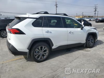 Trzecie zdjęcie samochodu z tyłu: 2025 TOYOTA RAV4 LIMITED VIN:JTMD6RFV4SJ072050 - miniatura