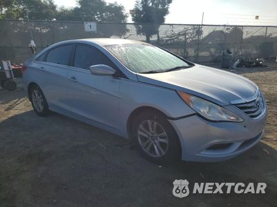 Czwarte zdjęcie samochodu z boku: 2013 HYUNDAI SONATA GLS VIN:5NPEB4AC0DH736185 - miniatura