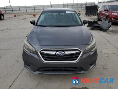 Piąte zdjęcie samochodu w środku: 2018 SUBARU LEGACY 2.5I VIN:4S3BNAB66J3030458 - miniatura