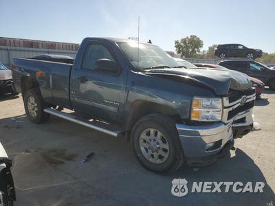 Czwarte zdjęcie samochodu z boku: 2011 CHEVROLET SILVERADO K2500 HEAVY DUTY LT VIN:1GC0KXCG2BF108762 - miniatura