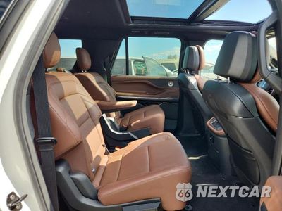 Zdjęcie 11 z 12 samochodu: 2025 LINCOLN NAVIGATOR L RESERVE VIN:5LMJJ3LGXSEL12207 - miniatura