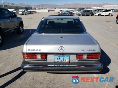 Zdjęcie 6 z 13 samochodu: 1983 MERCEDES-BENZ 300 CDT VIN:WDBAB53A7DB002935 - miniatura