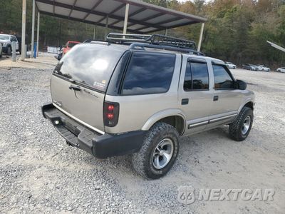 Trzecie zdjęcie samochodu z tyłu: 2004 CHEVROLET BLAZER VIN:1GNDT13X44K159774 - miniatura